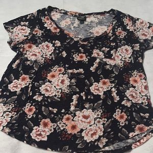 Torrid size 0 floral tee